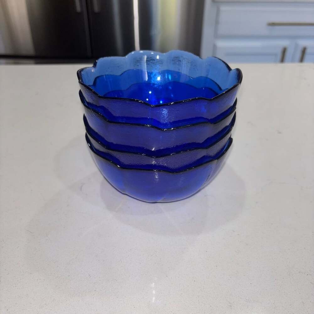 Arcoroc France Cobalt Blue Scallop Swirl Dessert Bowl Set Of 4